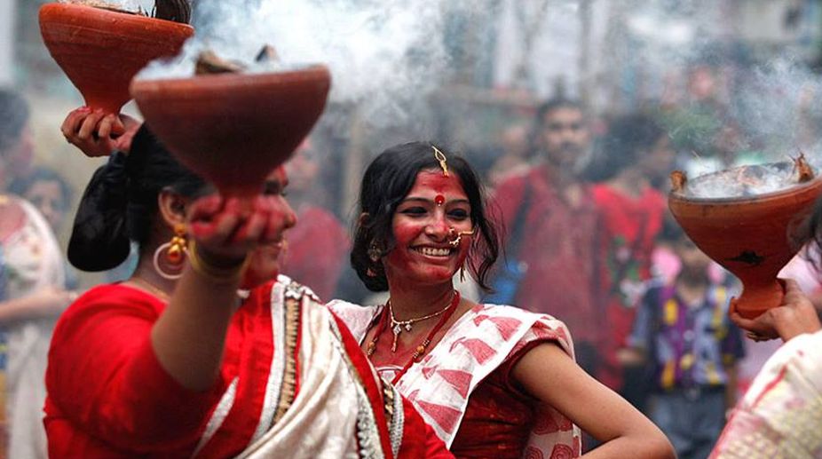 Prayers, drum beats, celebrations mark Maha Saptami in Bengal