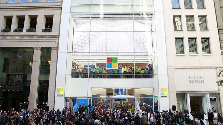 Microsoft to open flagship store opposite Apple Store in London