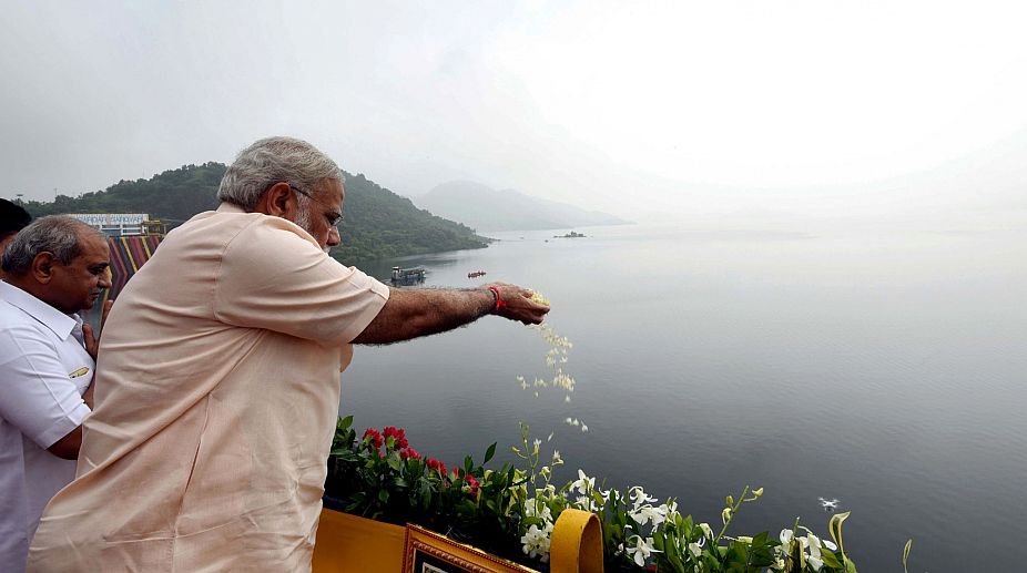 PM Modi dedicates Sardar Sarovar Dam to the nation on his 67th birthday