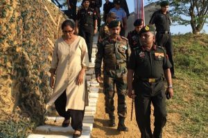 Defence Minister visits Army’s Western Command HQ
