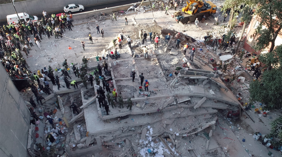 5.8 magnitude earthqauke strikes Mexico