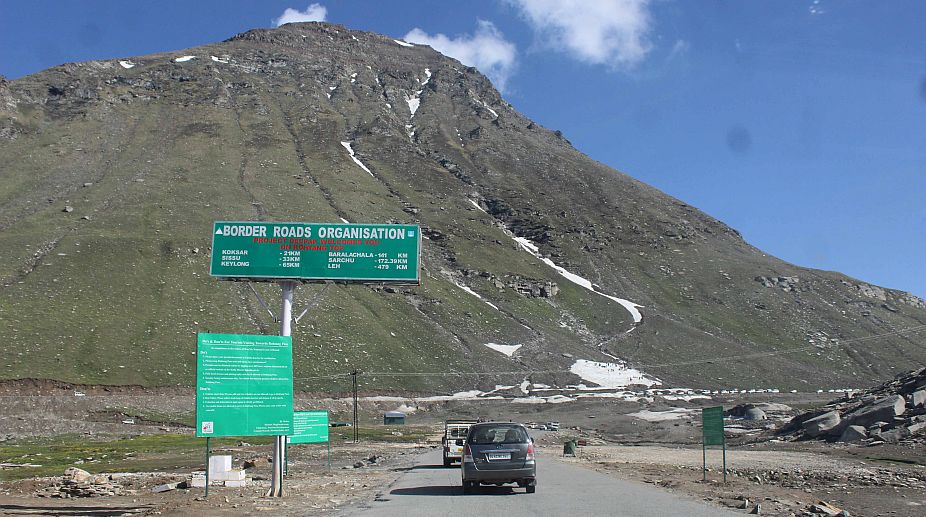 Rohtang Pass gets its India’s first electric bus service