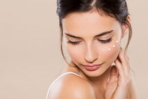 How to have beautiful skin with coriander leaves and seeds