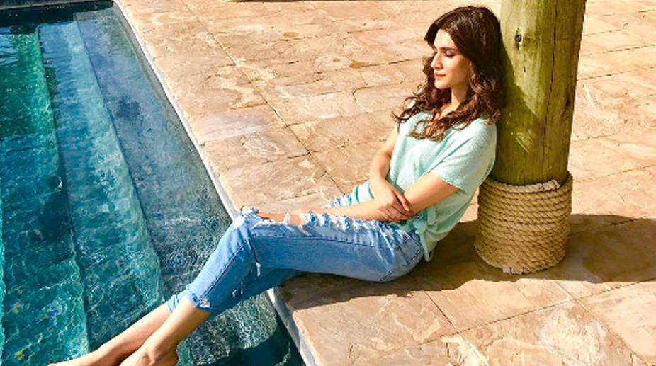Kriti Sanon nails work & chill in these latest pictures from Oman