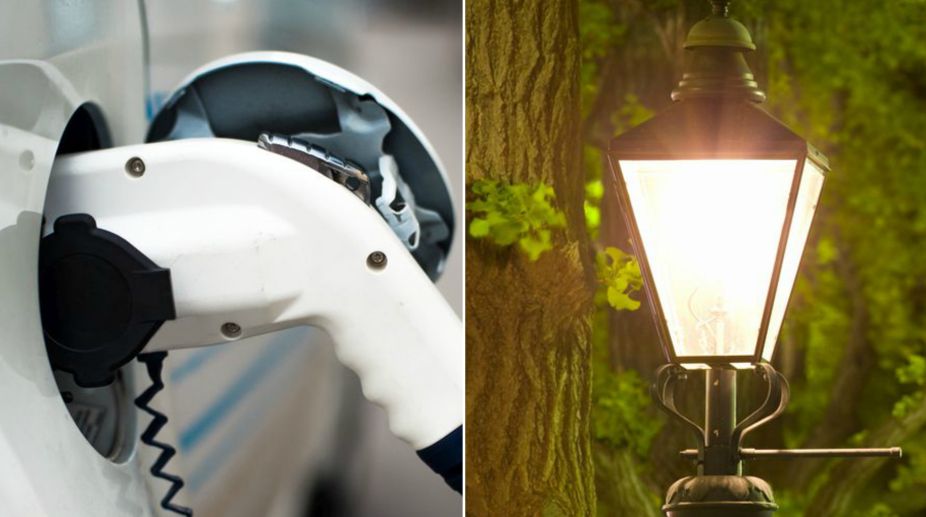 Smart roads could power street lamps, electric cars