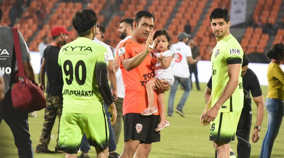 Dhoni’s daughter Ziva steals hearts in backdrop of daddy’s football heroics