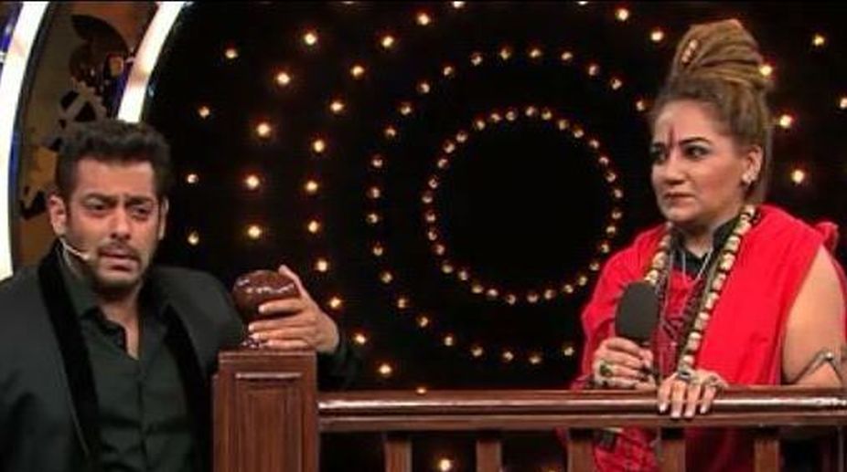 Big Boss-11 contestant Shivani Durga comes under attack