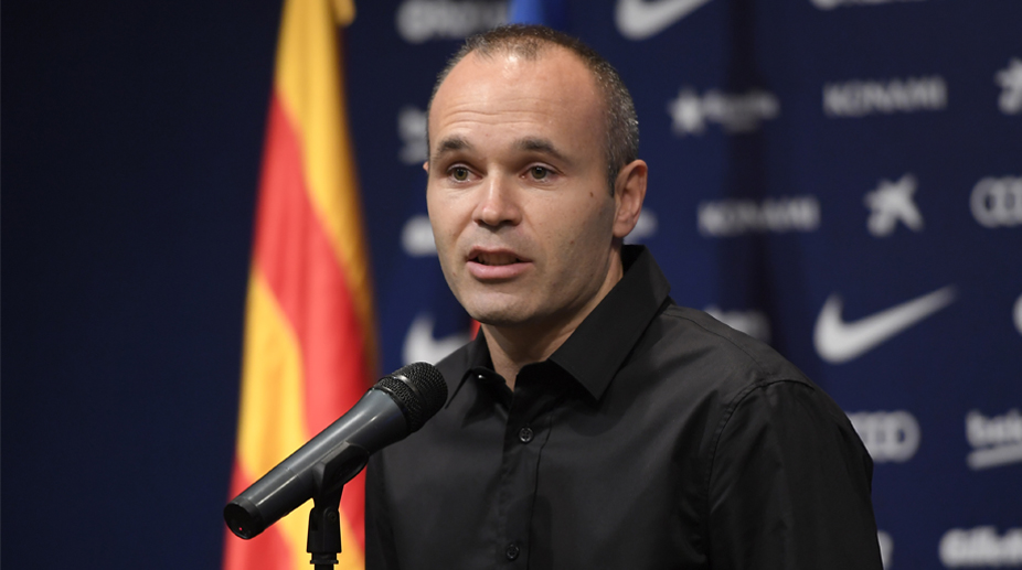 Andres Iniesta signs ‘lifetime’ contract with FC Barcelona