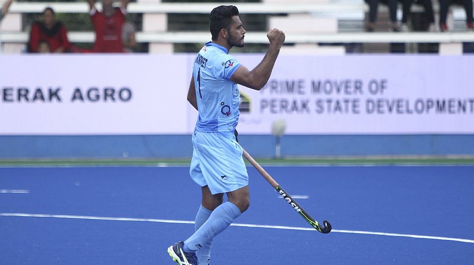 India crush Malaysia to sit on top of 2nd round in Asia Cup