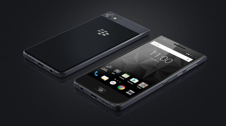 BlackBerry Motion with water-resistant body, Android 7.1.1 and 4000mAh battery announced