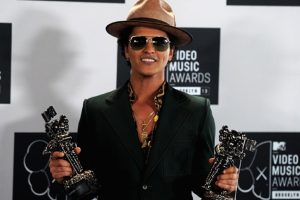 Bruno Mars leads American Music Awards nominations