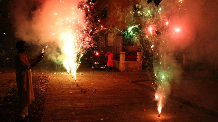 Delhi fire dept gets over 200 calls on Diwali