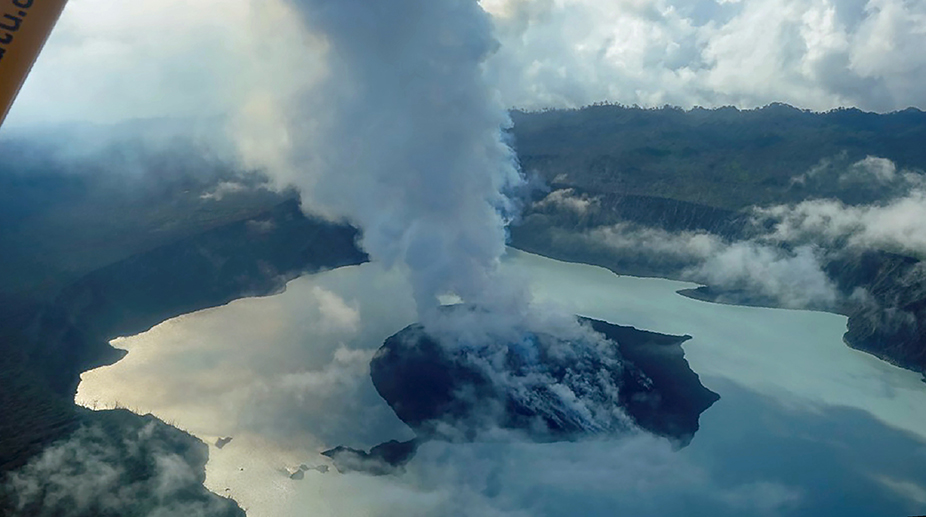 Vanuatu volcano island evacuation complete