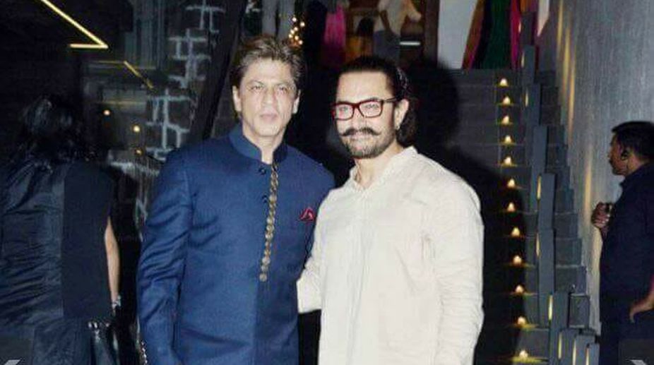 Aamir Khan compares Shah Rukh Khan’s stardom and wardrobe to his