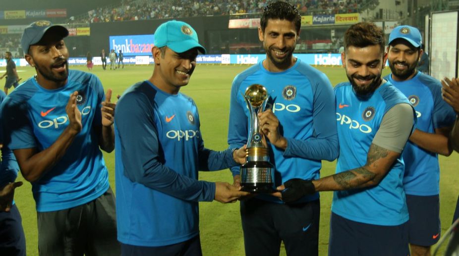 Ashish Nehra has been a great servant for Indian cricket: Virat Kohli
