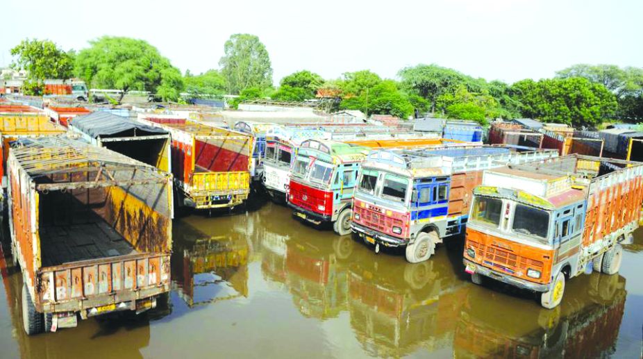 Punjab govt introduces policy to end monopoly of truckers