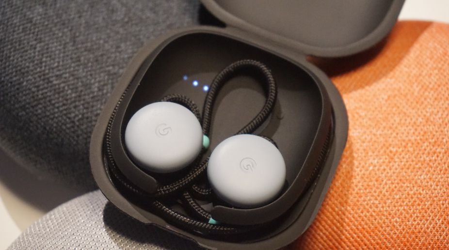 Google’s wireless ‘Pixel Buds’ headphones starts shipping