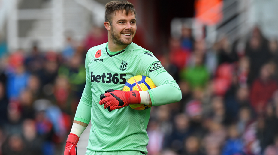 Jack Butland fractures finger, withdraws from England duty