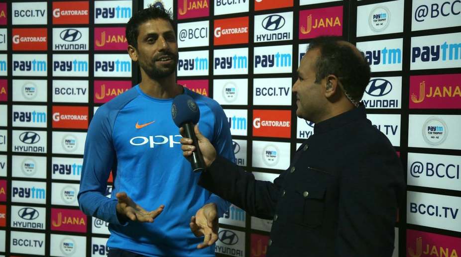 Ashish Nehra to sit alongside Virender Sehwag in commentary box?