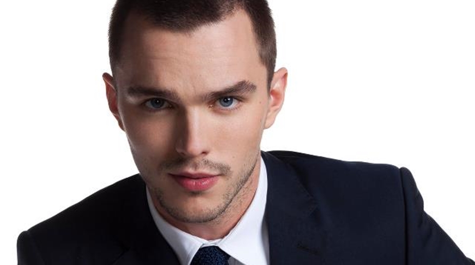 Nicholas Hoult cures hangover through cold water