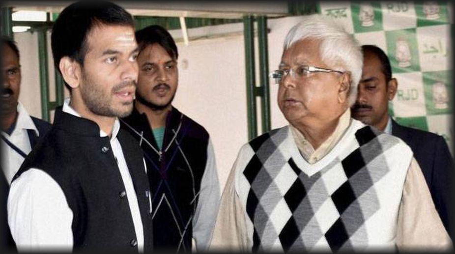 Tej Pratap meets father Lalu Prasad in Ranchi jail, accompanies him to court