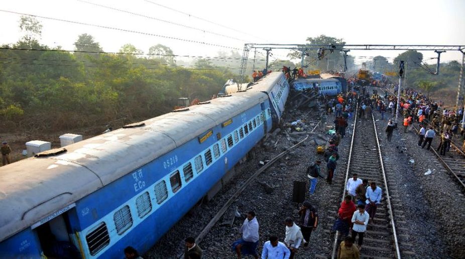 Six coaches of Manduadih Express derail in New Delhi