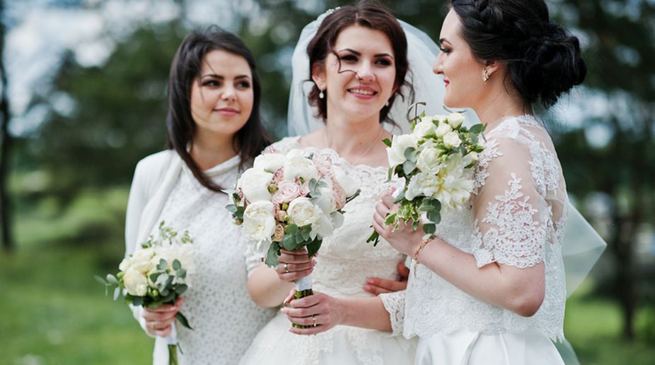 Wedding trends for best-man, bridesmaids