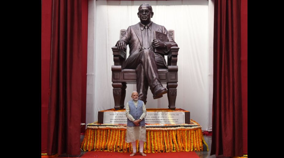 Gujarat polls: PM Modi woos Dalits, Cong targets BJP govt on foreign policy