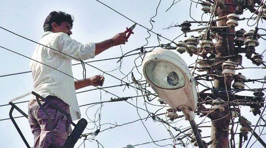 Over 2,74 crore power consumers to face the heat in UP
