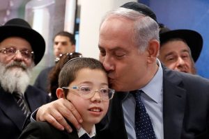 Israeli PM Netanyahu meets 26/11 survivor Moshe at Nariman House