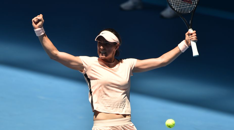 Australian Open 2018: ‘Feet on fire’ as heat scorches Melbourne