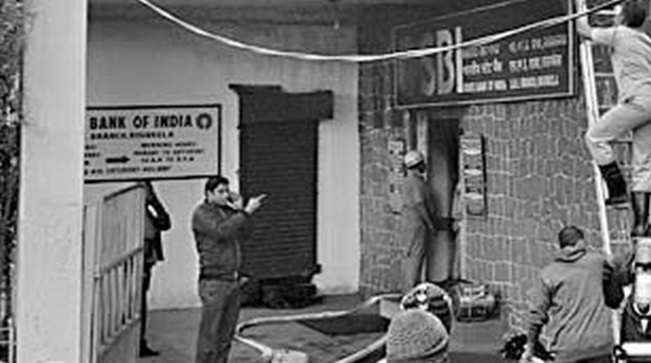 ATM loot attempt leaves booth completely gutted