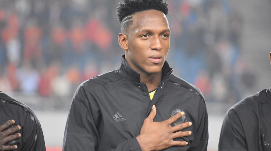 Barcelona sign Colombia defender Yerry Mina from Palmeiras