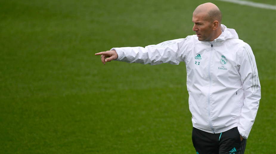 Zinedine Zidane pens new Real Madrid deal until 2020