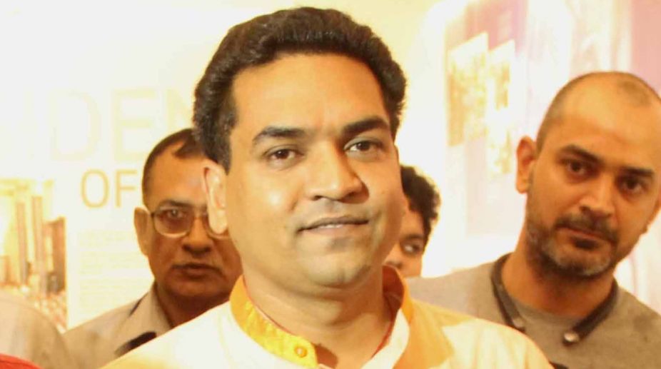 Rebel AAP MLA Kapil Mishra marshalled out of Delhi Assembly