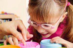 New system develops analytic thought in blind children