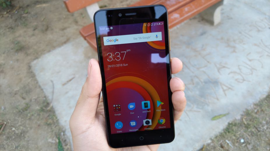 Comio C2 Review: Quality build reminds you of good old Nokia phones