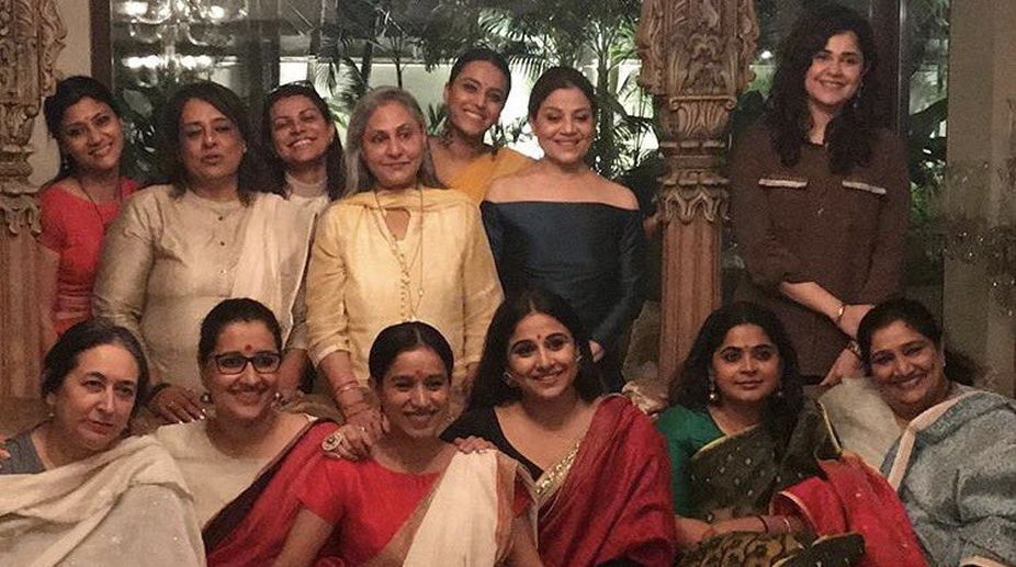 Jaya Bachchan hosts special bash for female winners of FilmFare awards