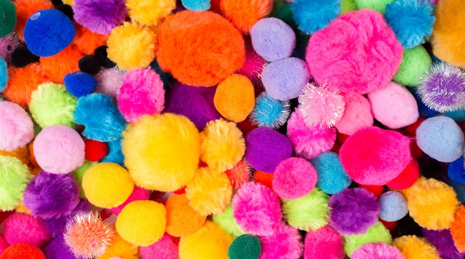 Make your life colourful with pom poms in fashion