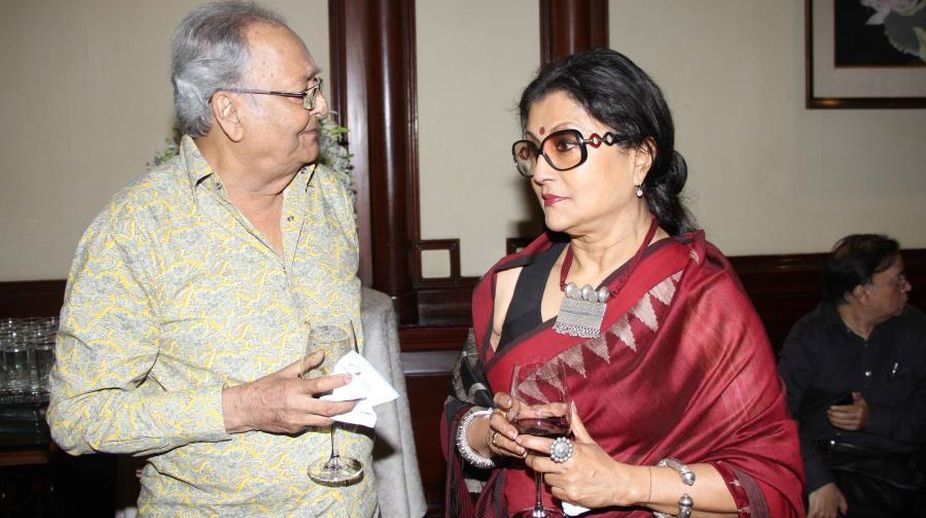 Alo Adhar' to bring back Aparna Sen, Soumitra Chatterjee together on screen  - The Statesman