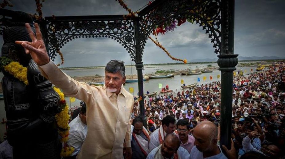 Naidu takes out cycle rally demanding special status for Andhra