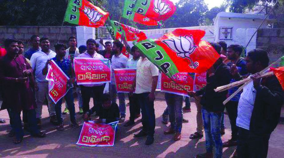 BJP activists vandalise Odisha bureaucrat’s house, hurling abuse