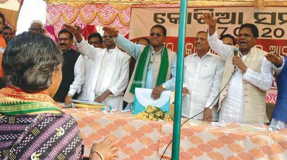 Thousands of Kotia villagers pledge not to leave land-shift to AP