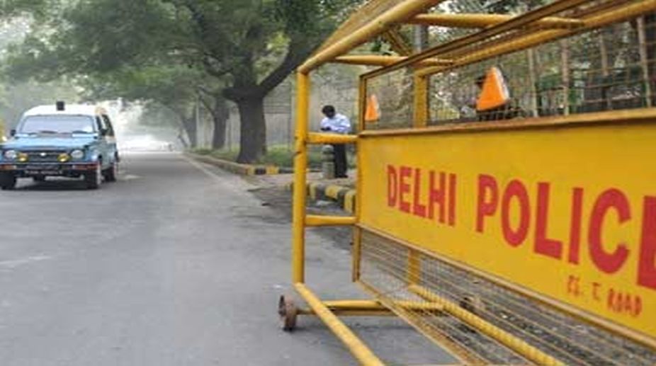 Delhi: Biker rams into wire attached to police barricades, dies