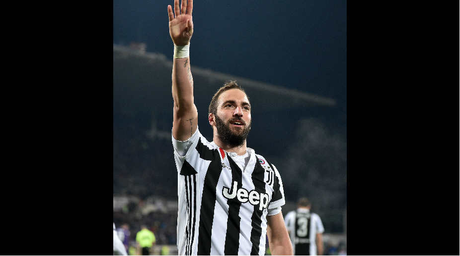 Gonzalo Higuain promises speedy recovery from ankle injury