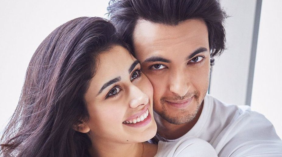 Ayush, Warina look adorable in first pic from debut film ‘Loveratri’
