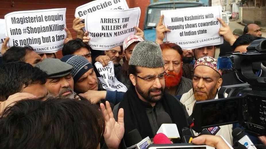 Separatists Mirwaiz, Malik detained during shutdown in Kashmir