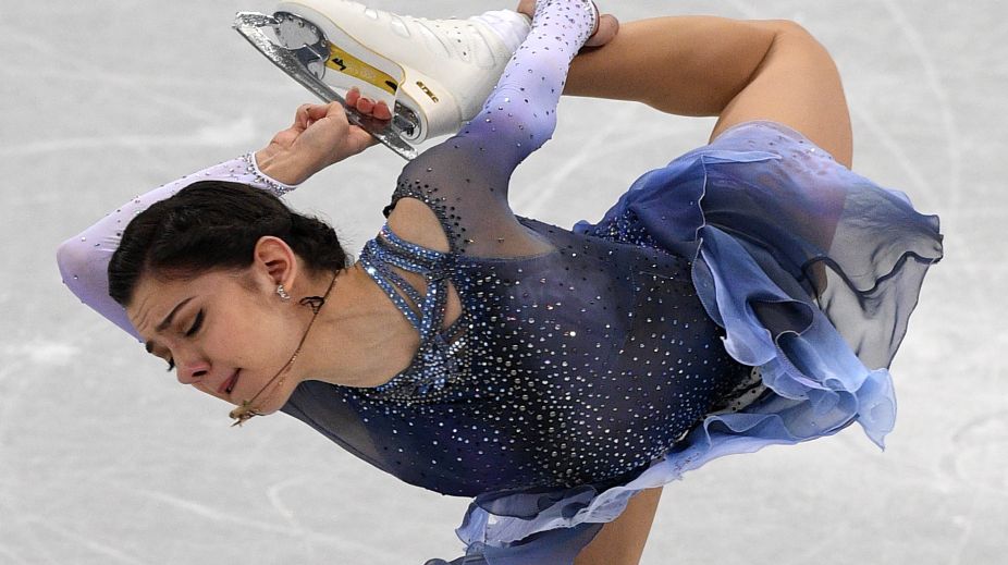 Russian woman figure skater spins world record