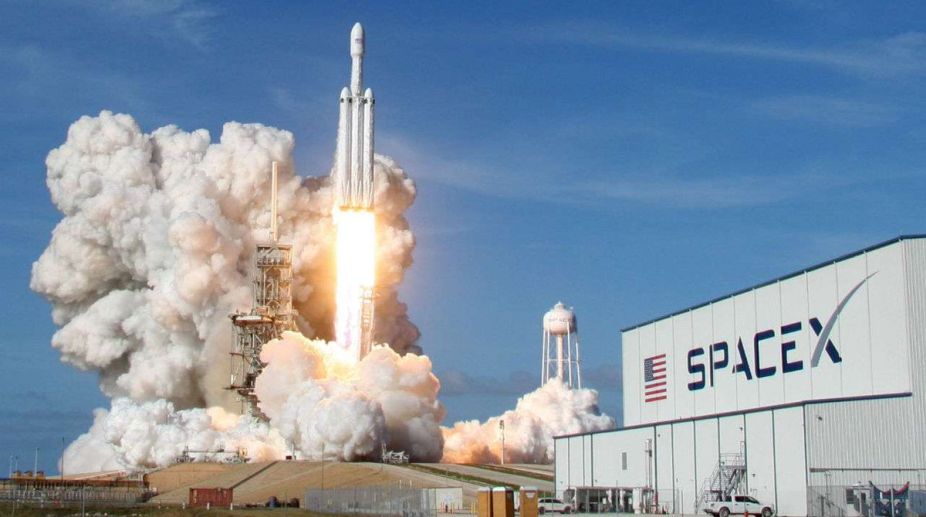 SpaceX launches world’s most powerful rocket, sends car into space