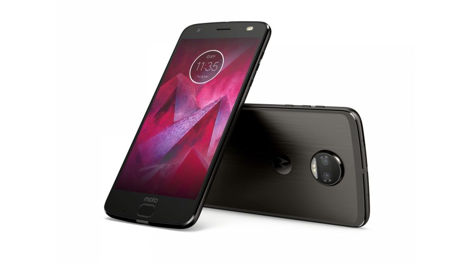 Moto Z2 Force with Shatterproof display, massive battery pack mod launched for Rs. 34,999